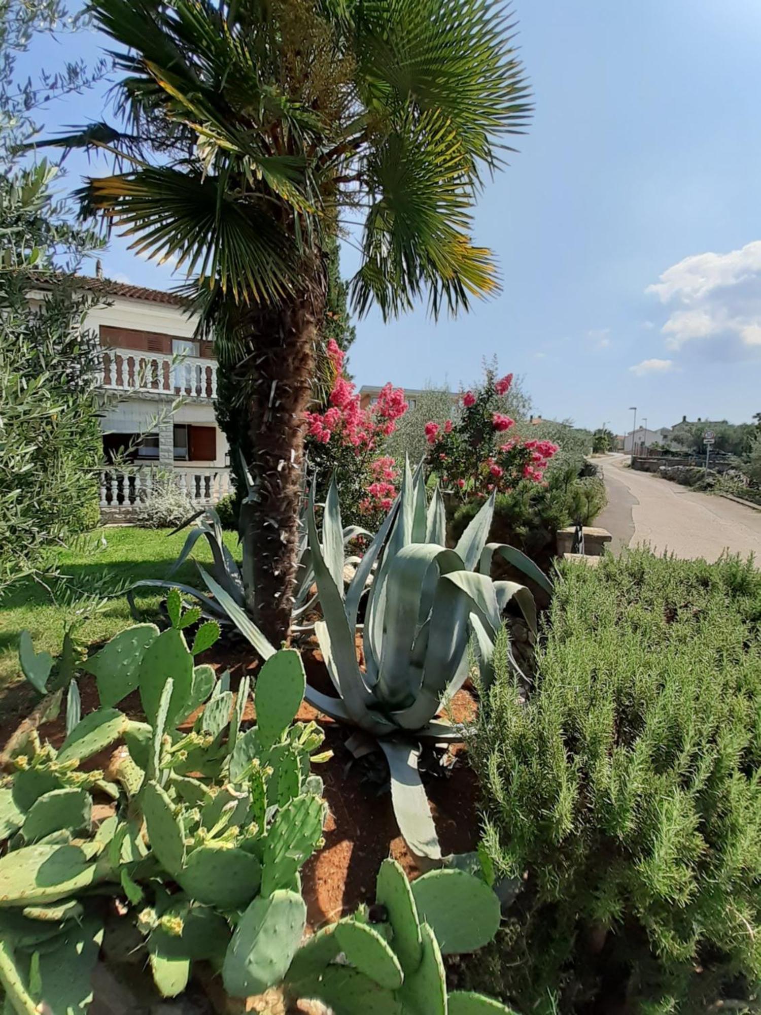 Holiday Home On Island Of Krk Malinska Esterno foto